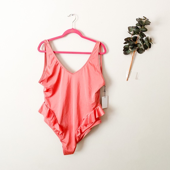 Something Navy Other - NWT Something Navy Plus Size Coral Swimsuit XXL